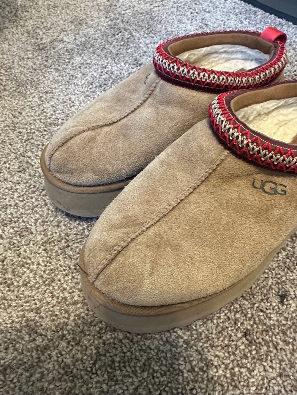 UGG Tazz Platforms - Picture 12 of 12